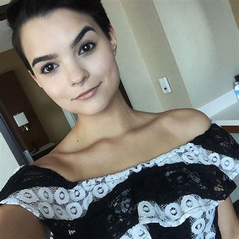 Brianna Hildebrand (@briannahilde) • Instagram photos and videos